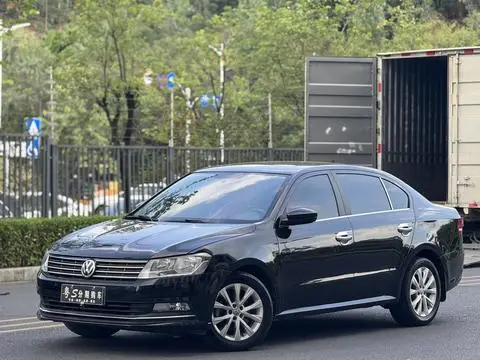 Volkswagen Lavida 2015 — фото 1