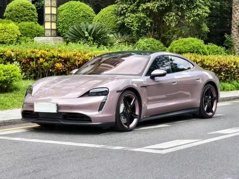 Porsche Taycan 2022