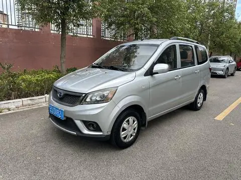 BAIC M50S 2015