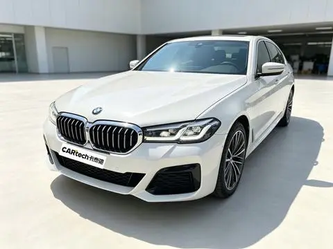 BMW 5 Series 2021 — фото 1