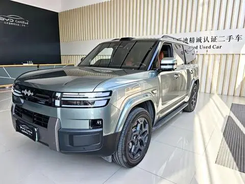 BYD Leopard 钛7 PHEV 2025