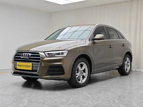 Audi Q3 2018 — фото 1