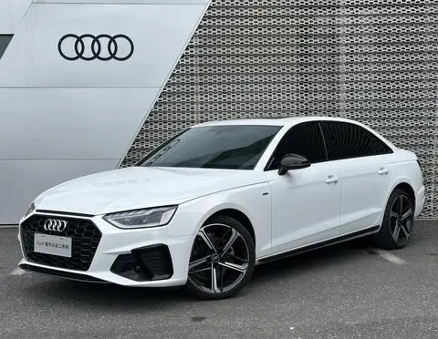 Audi A4L 2024 — фото 1