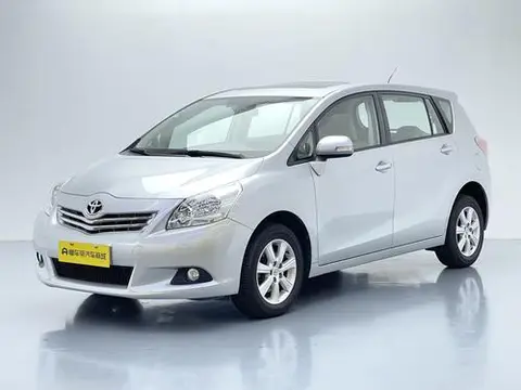 Toyota 逸致 2014