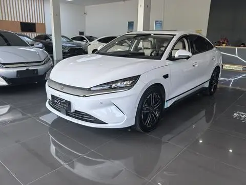 BYD 秦L EV 2025