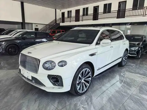 Bentley 添越 2023
