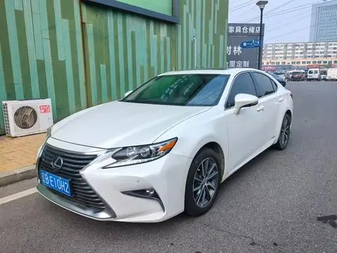 Lexus ES 2015