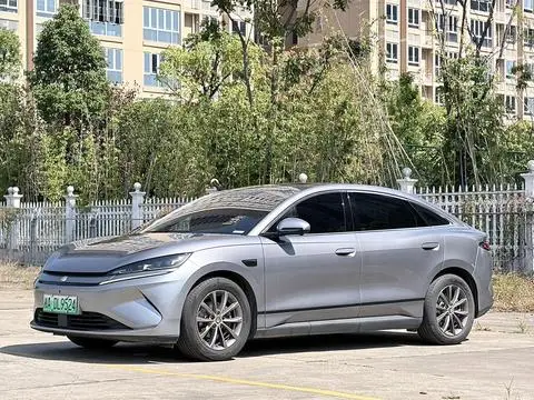 BYD 秦L EV 2025