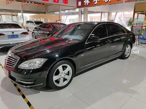 Mercedes-Benz S-Class 2010