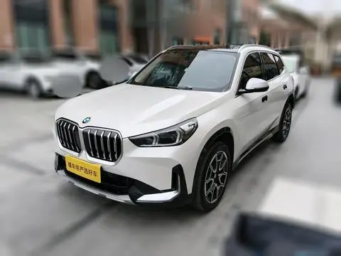BMW X1 2023 — фото 1