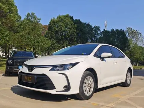 Toyota Corolla 2022 — фото 1