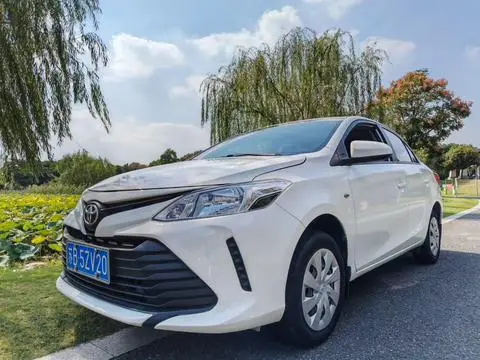 Toyota Vios 2017 — фото 1