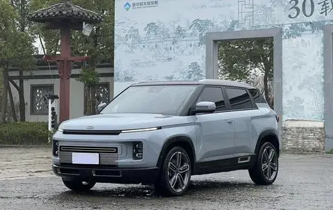 Geely 吉利ICON 2019 — фото 1
