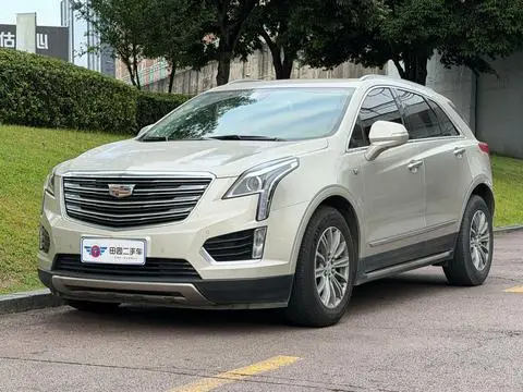 Cadillac XT5 2016 — фото 1