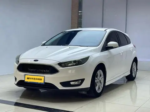 Ford Focus 2017 — фото 1
