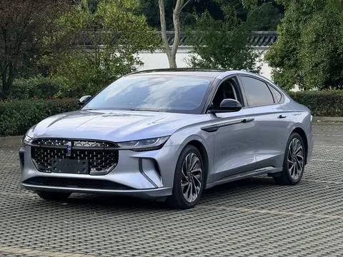 Lincoln Z 2024