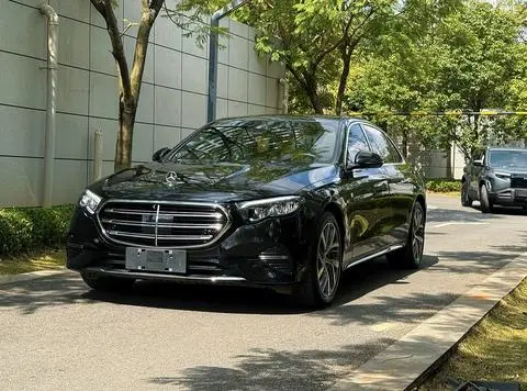 Mercedes-Benz E-Class 2024