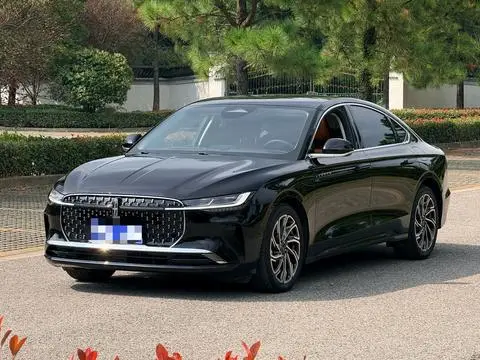 Lincoln Z 2025