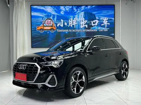 Audi Q3 2023 — фото 1
