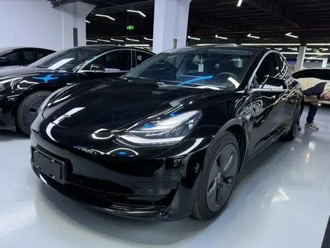 Tesla Model 3 2020 — фото 1