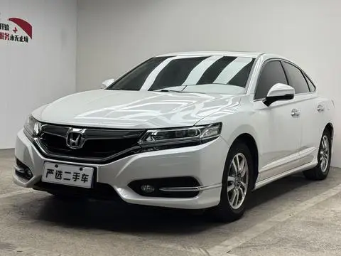 Honda 思铂睿 2015 — фото 1