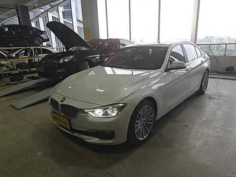 BMW 3 Series 2018 — фото 1