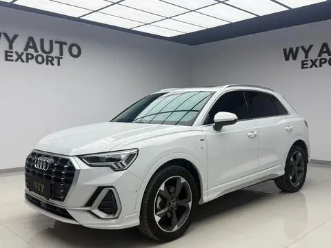 Audi Q3 2023 — фото 1