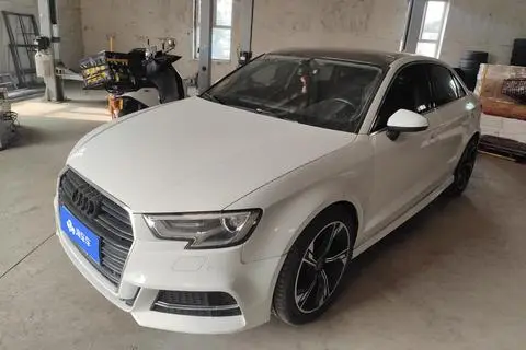 Audi A3 2018 — фото 1