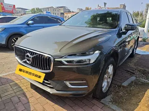 Volvo XC60 2021