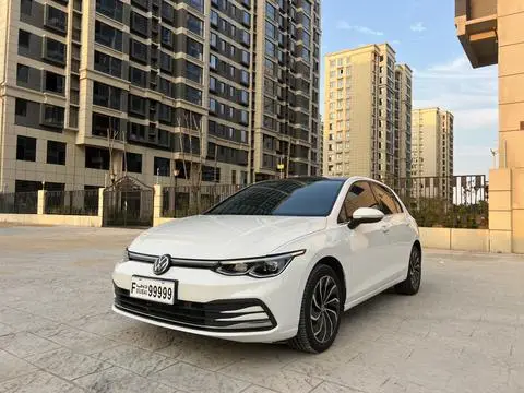 Volkswagen Golf 2024
