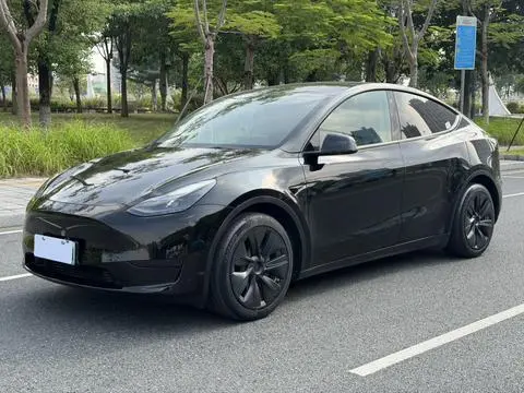 Tesla Model Y 2022 — фото 1
