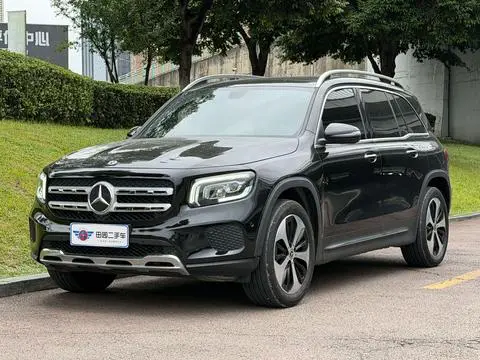 Mercedes-Benz GLB 2021