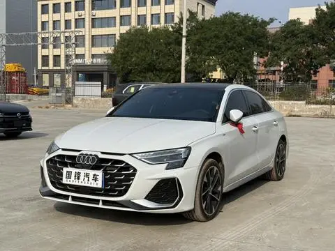 Audi A3 2026 — фото 1