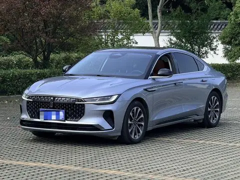 Lincoln Z 2024