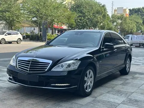 Mercedes-Benz S-Class 2012