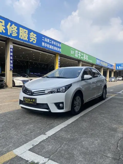 Toyota Corolla 2017 — фото 1