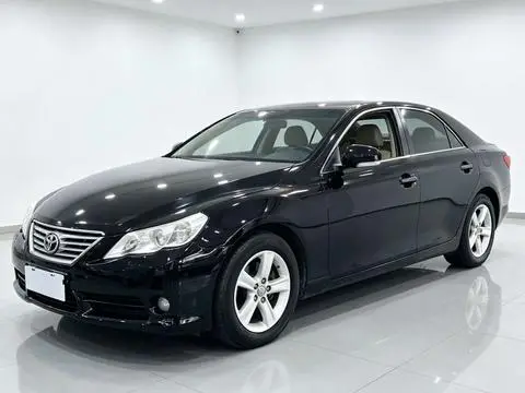 Toyota Reiz 2010