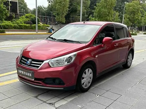 Venucia R50 2016