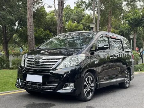 Toyota 埃尔法 2012