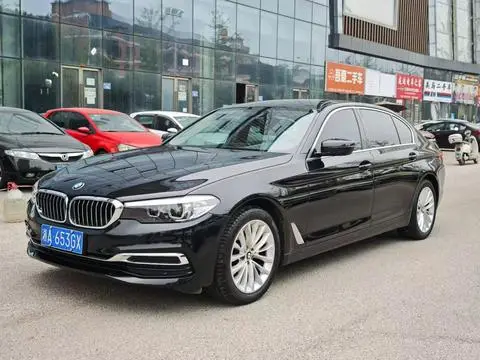 BMW 5 Series 2019 — фото 1