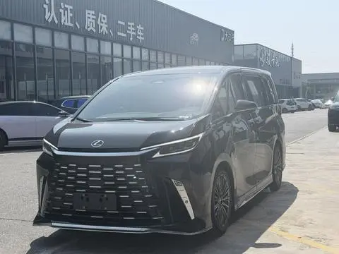 Lexus LM 2026