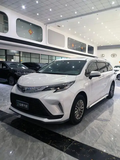 Toyota Granvia 2024