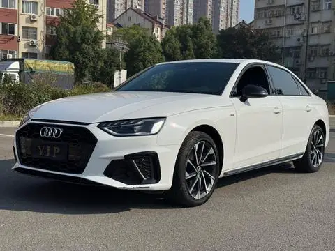 Audi A4L 2023 — фото 1