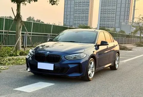 BMW 1 Series 2021