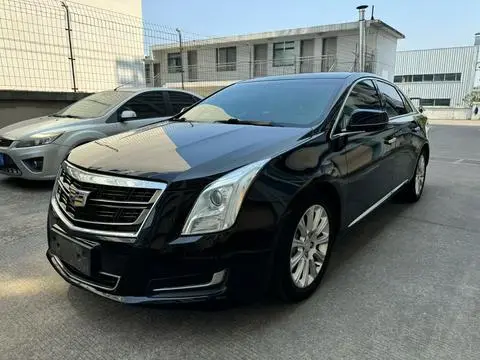 Cadillac XTS 2017 — фото 1