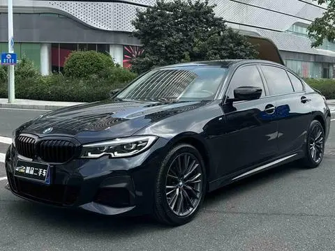 BMW 3 Series 2021 — фото 1