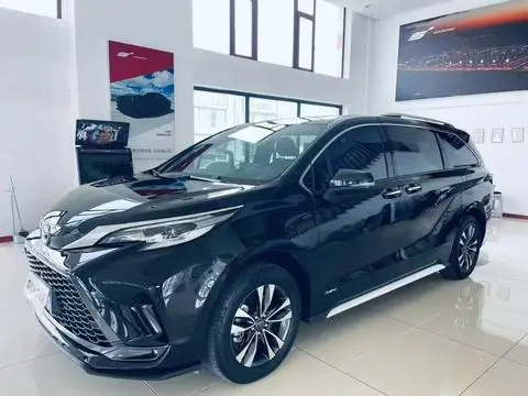 Toyota Granvia 2024