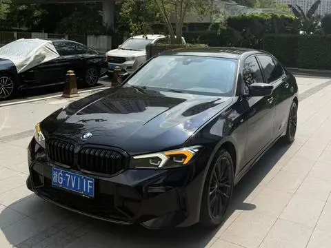 BMW 3 Series 2023 — фото 1