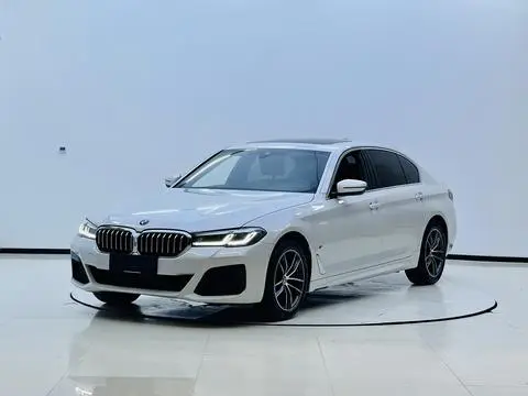 BMW 5 Series 2022 — фото 1