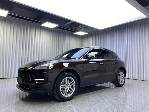 Porsche Macan 2021